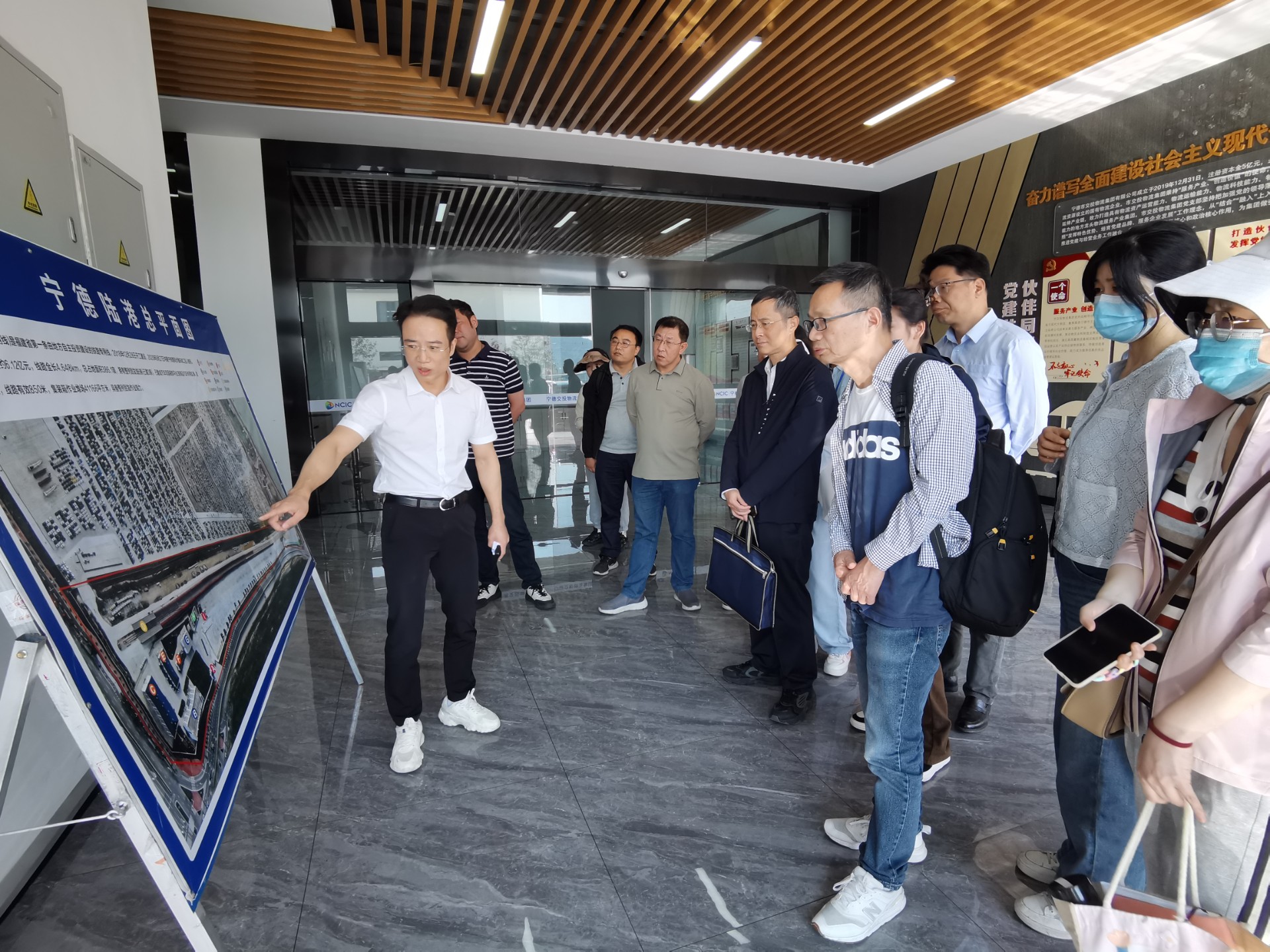 寧德汽車基地項(xiàng)目鐵路專用線擴(kuò)建工程可研報(bào)告評(píng)估會(huì)順利召開(kāi)，張長(zhǎng)明拍攝1.jpg