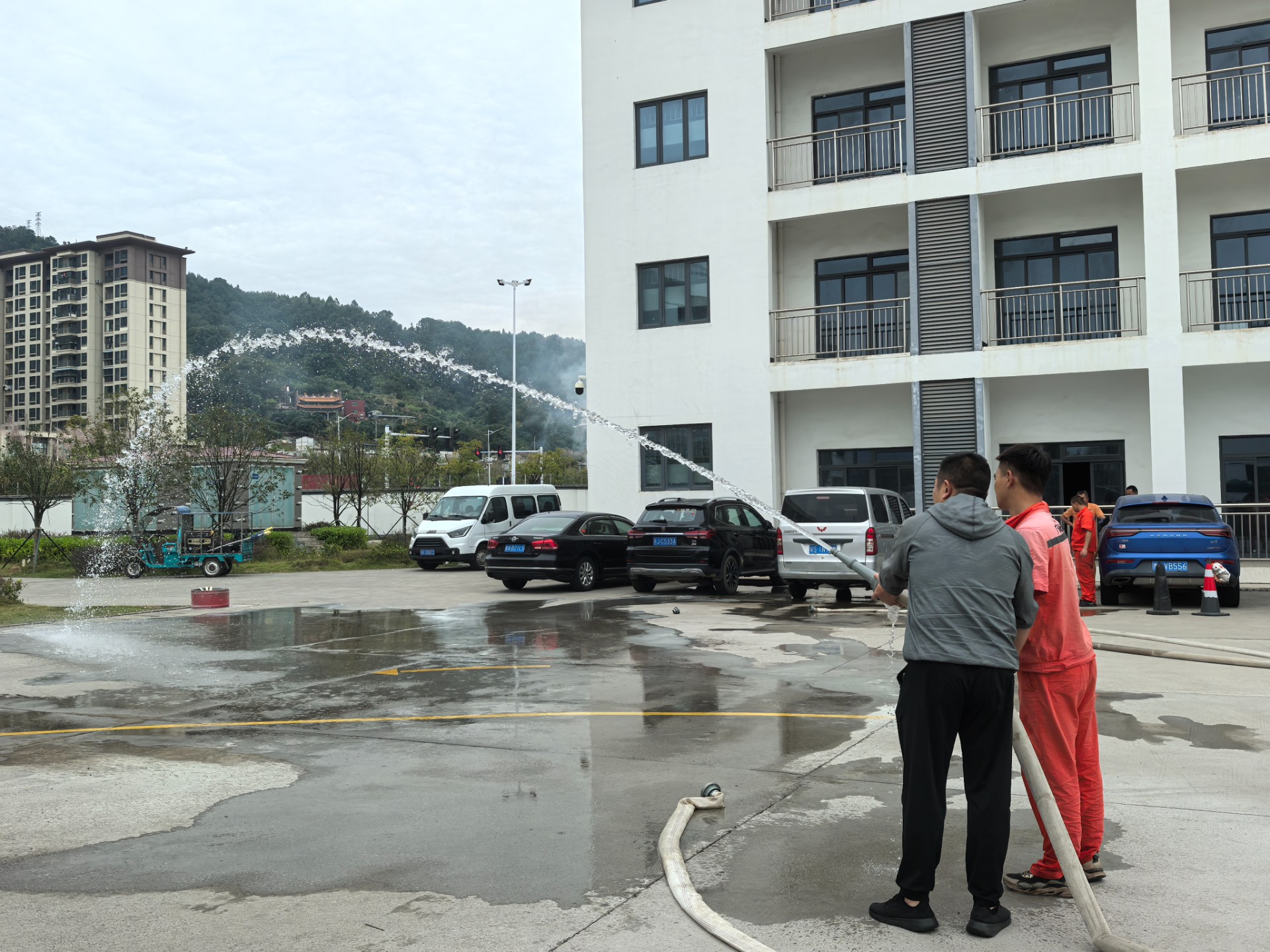 寧德陸港開展“119消防安全日”應(yīng)急演練活動(dòng)，周明組拍攝3.jpg